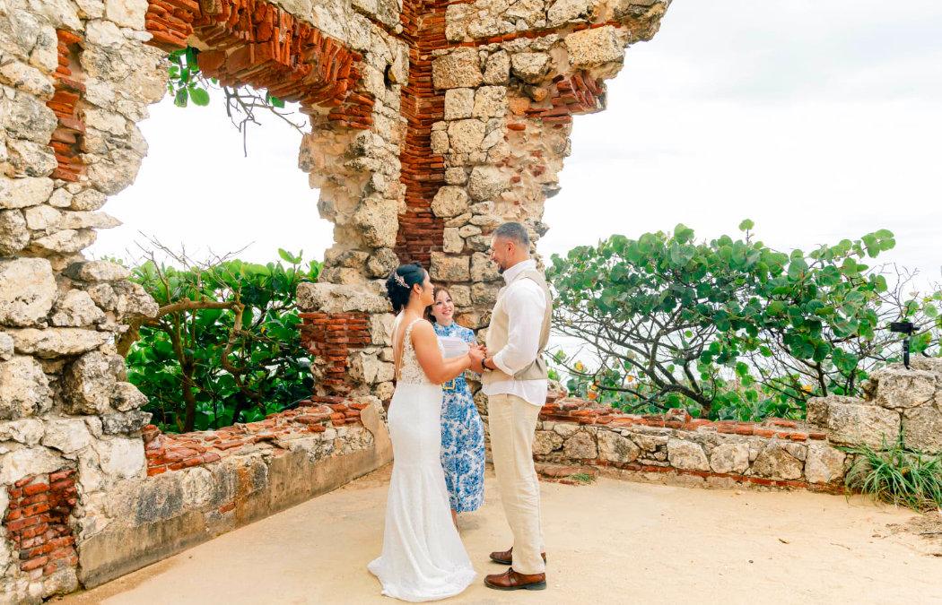 Wedding beach Aida M Rodriguez